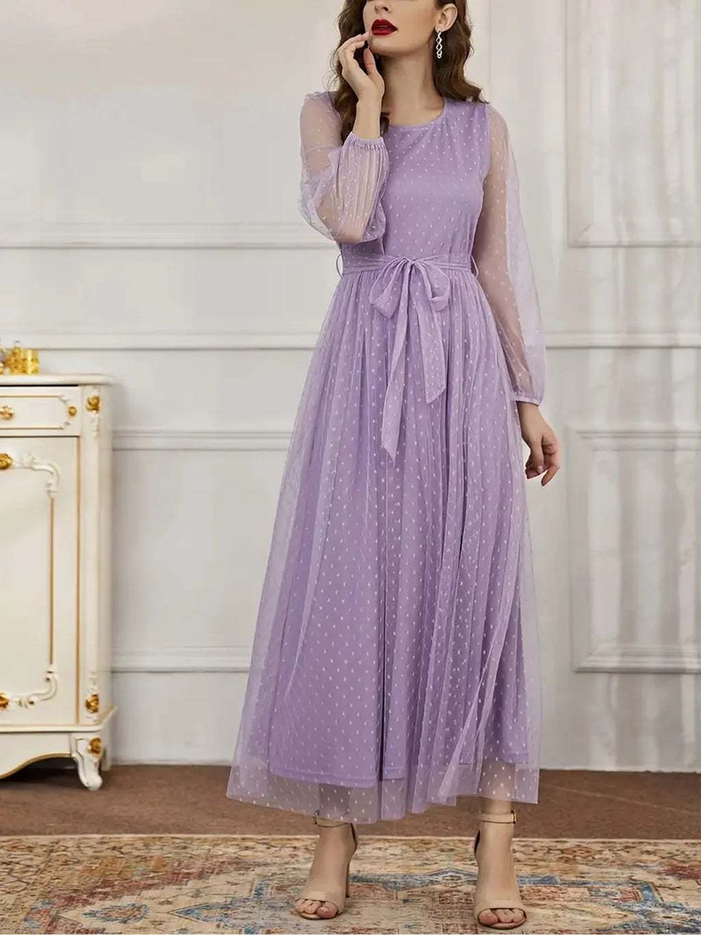 Robe Longue Semi-Transparente Manches Longues – Col Rond, Taille Empire & Ceinture