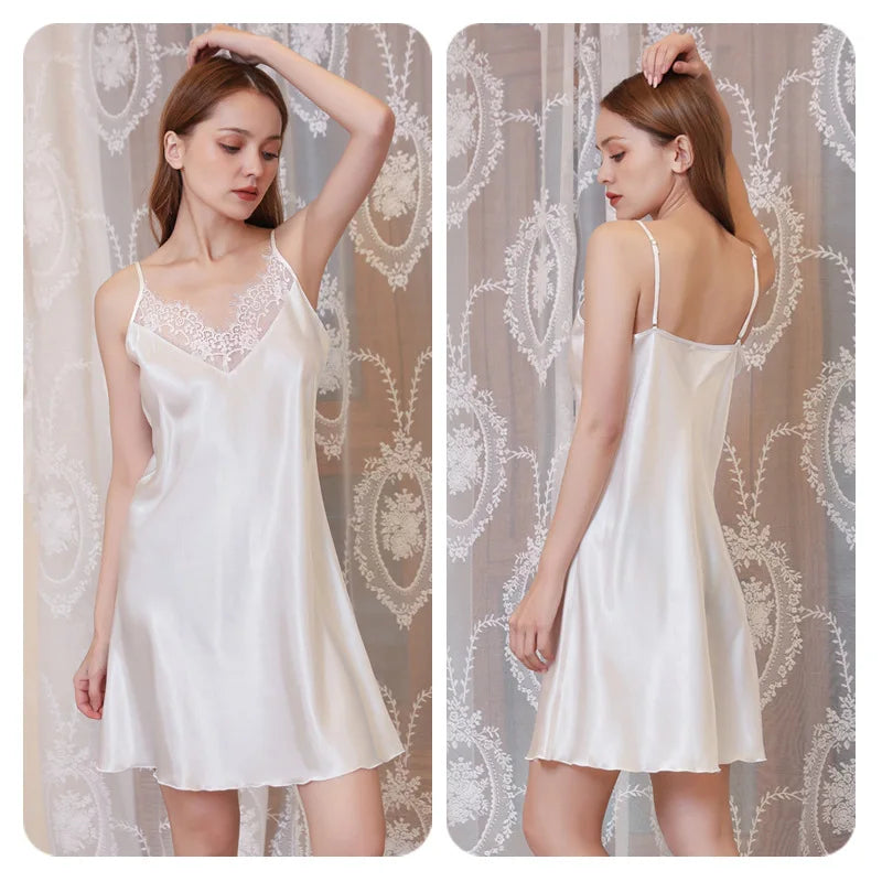 Nuisette Satin Courte Col V – Dentelle & Bretelles | 9 Coloris | S-XXL