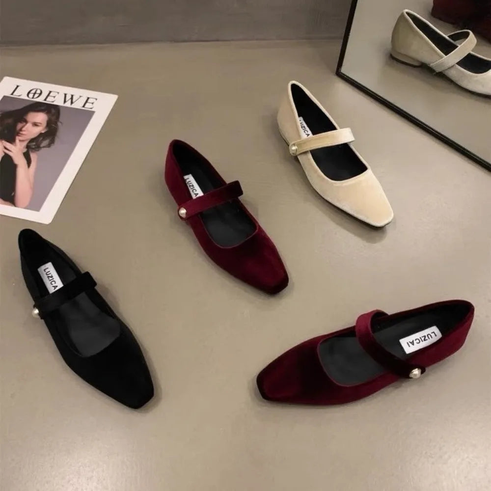 Ballerines Mary Jane Velours & Perle – Talon Bas Élégant | Bordeaux | 35-40